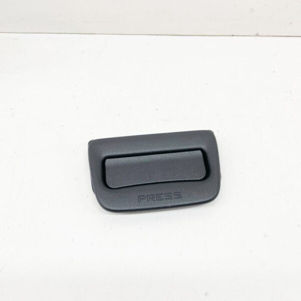 5G9898799 - VW GOLF MK7 Variant Rear Cargo Cover Grip Molding 5G9898799 NEW GENUINE