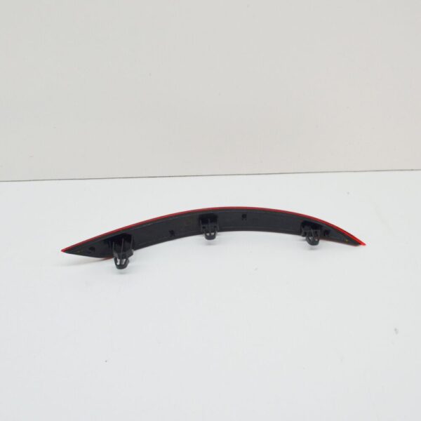 5G9945105B - NEW VOLKSWAGEN GOLF MK7 REAR BUMPER LEFT SIDE REFLECTOR 5G9945105B