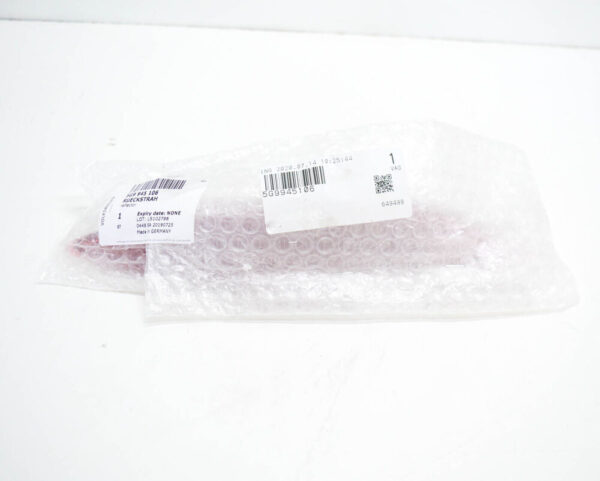 5G9945106B - NEW VOLKSWAGEN GOLF MK7 REAR BUMPER RIGHT REFLECTOR 5G9945106B