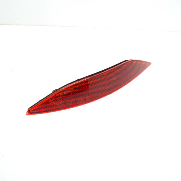 5G9945106B - NEW VOLKSWAGEN GOLF MK7 REAR BUMPER RIGHT REFLECTOR 5G9945106B