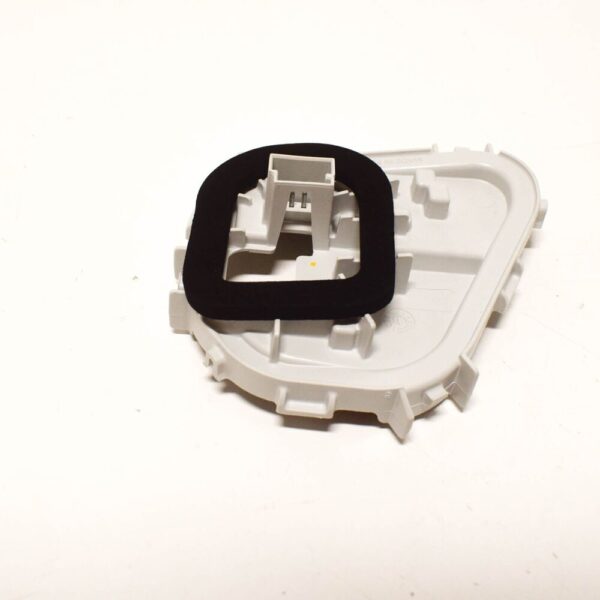 5G9945258A - Volkswagen Golf MK7 Rear Right Outer Bulb Carrier 5G9945258A NEW GENUINE
