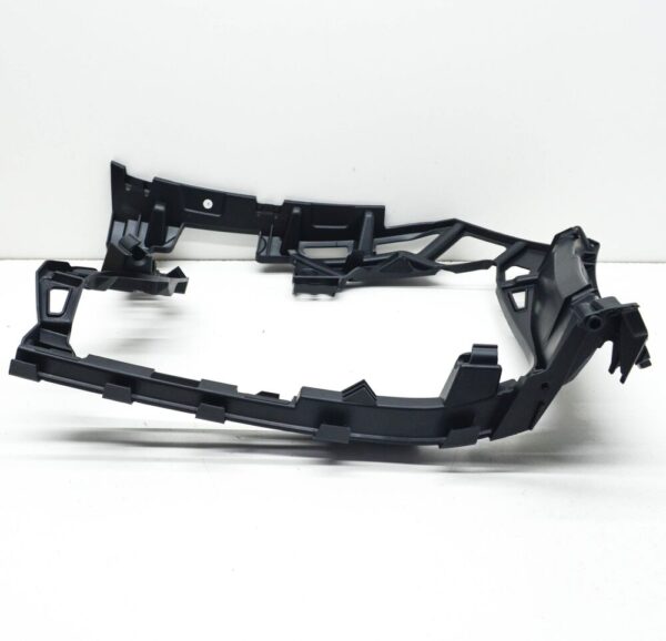 5GE807724B - NEW VOLKSWAGEN GOLF MK7 5G FRONT RIGHT BUMPER BRACKET 5GE807724B