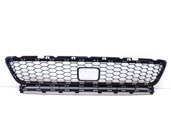 5GE853677B9B9 - NEW VW GOLF MK 5G FRONT BUMOER LOWER CENTER GRILLE 5GE853677B9B9 2018 ORIGINAL