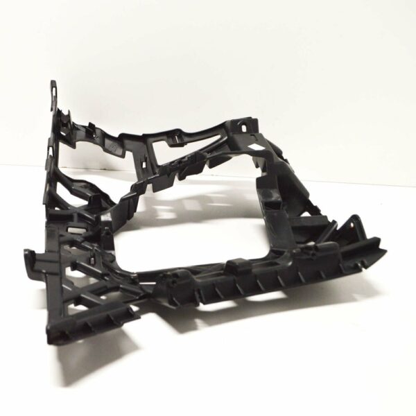 5GM807723A - NEW VOLKSWAGEN GOLF MK7 ALLTRACK FRONT BUMPER SUPPORT ELEMENT 5GM807723A