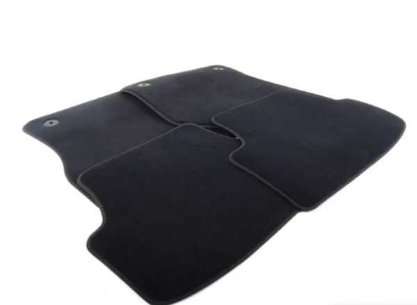 5GM863011AEUN - NEW VOLKSWAGEN GOLF 5G MK7 FLOOR MAT SET LHD 5GM863011AEUN ORIGINAL