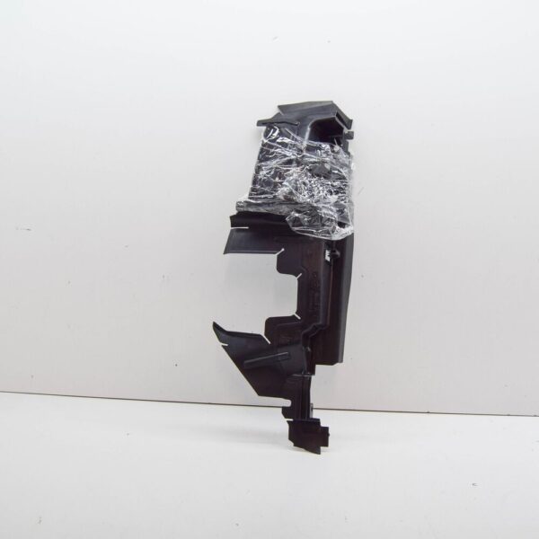 5H0121284B - VW GOLF CD MK8 RIGHT ENGINE RADIATOR AIR GUIDE 5H0121284B NEW GENUINE