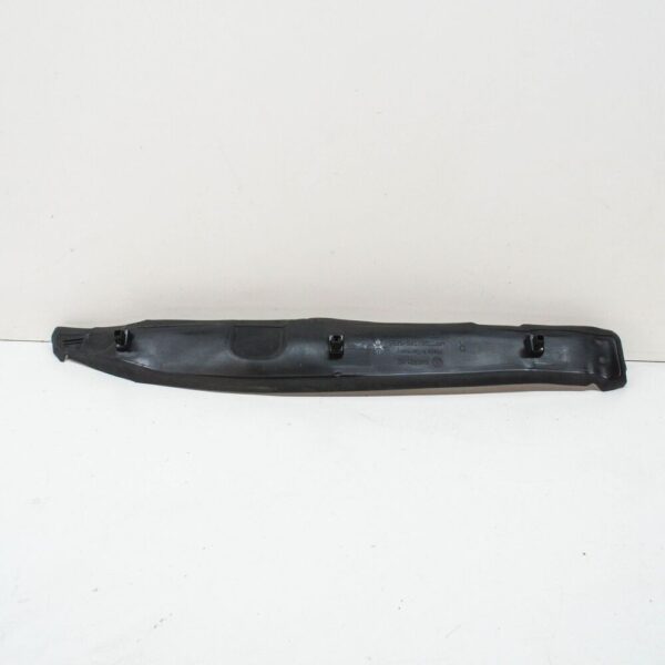 5H0821112 - VOLKSWAGEN GOLF MK8 CD Front Right Wing Plastic Cover 5H0821112 NEW GENUINE