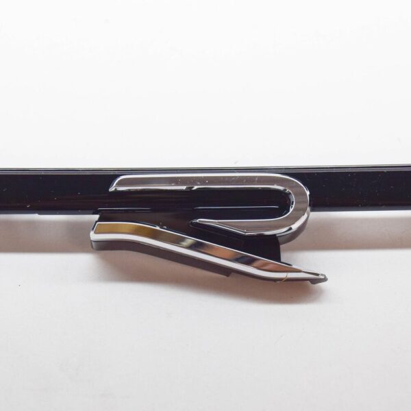 5H0853679QFOD - VW GOLF CD MK8 RADIATOR GRILLE EMBLEM 5H0853679QFOD NEW GENUINE