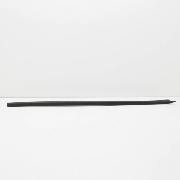 5H0854328A - VW GOLF MK8 WINDSHIELD RIGHT VERTICAL DEFLECTOR TRIM 5H0854328A