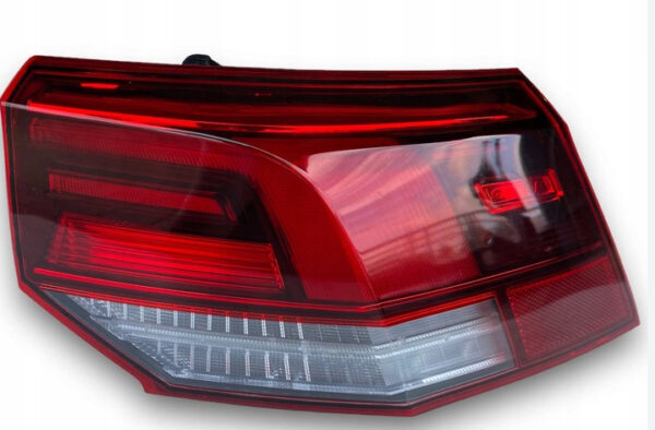 5H0945096D - New VW GOLF CD MK8 Rear Right Taillight Lamp 5H0945096D