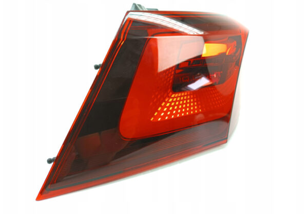 5H0945207A - NEW VOLKSWAGEN GOLF MK8 REAR LEFT OUTER LED TAILLIGHT 5H0945207A ORIGINAL