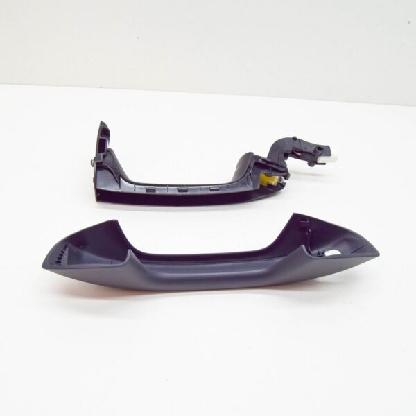5H1837205FGRU - NEW VW GOLF CD MK8 FRONT LEFT DOOR EXTERIOR HANDLE LHD 5H1837205FGRU ORIGINAL