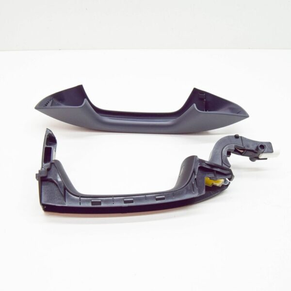 5H1837205FGRU - NEW VW GOLF CD MK8 FRONT LEFT DOOR EXTERIOR HANDLE LHD 5H1837205FGRU ORIGINAL