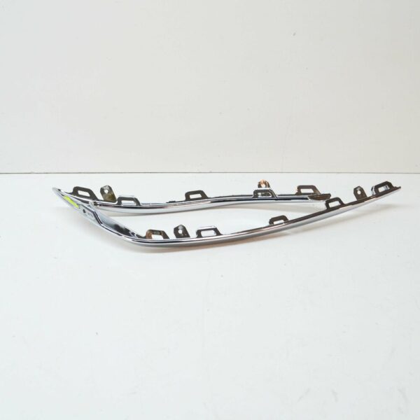 5H68533312ZZ - NEW VW GOLF MK8 CD REAR BUMPER LEFT DECORATIVE TRIM CHROME 5H68533312ZZ ORIGINAL