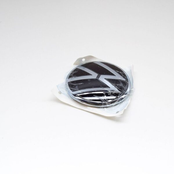5H9853630DPJ - NEW VW GOLF CD MK8 REAR TAILGATE EMBLEM 5H9853630DPJ ORIGINAL