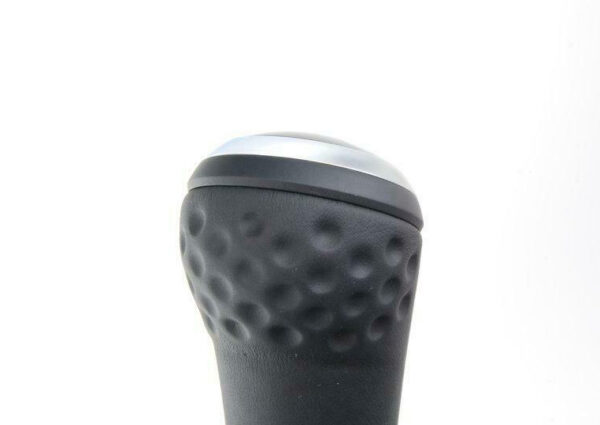 5K0711113TXPR - NEW VW JETTA A6 MANUAL TRANSMISSION SHIFT KNOB WITH TRIM 5K0711113TXPR ORIGINAL