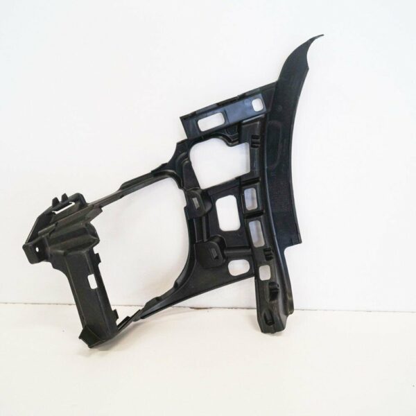 5K0807262 - NEW VOLKSWAGEN GOLF MK6 5K FRONT RIGHT HEADLIGHT BRACKET GUIDE 5K0807262