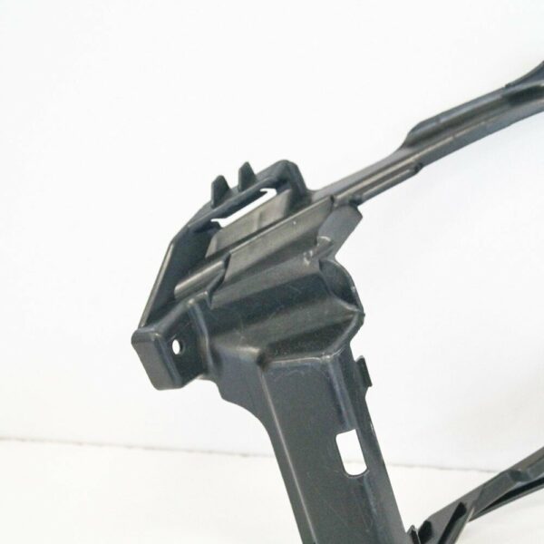 5K0807262 - NEW VOLKSWAGEN GOLF MK6 5K FRONT RIGHT HEADLIGHT BRACKET GUIDE 5K0807262