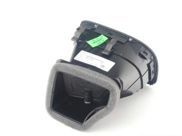 5K0819703KVAL - NEW VOLKSWAGEN GOLF 5K MK6 LEFT DASHBOARD AIR VENT 5K0819703KVAL