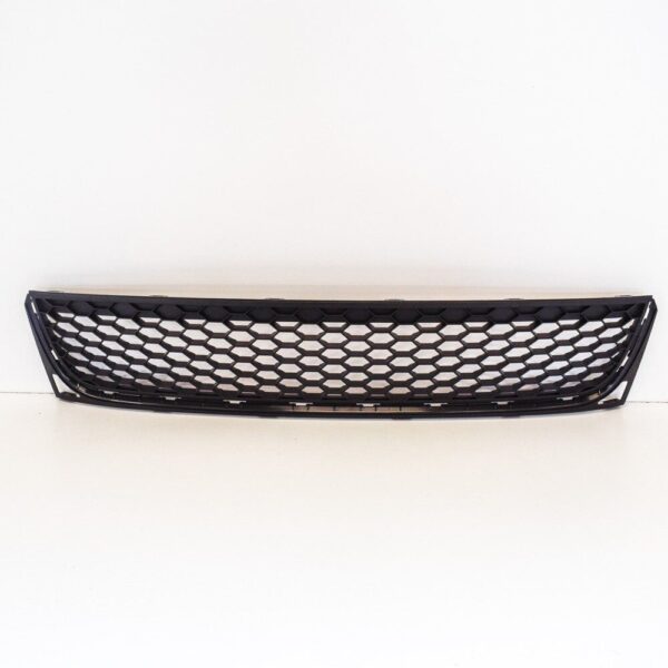 5K0853677C9B9 - NEW VW GOLF FRONT BUMPER GTI LOWER CENTER GRILLE MK6 5K0853677C9B9 ORIGINAL