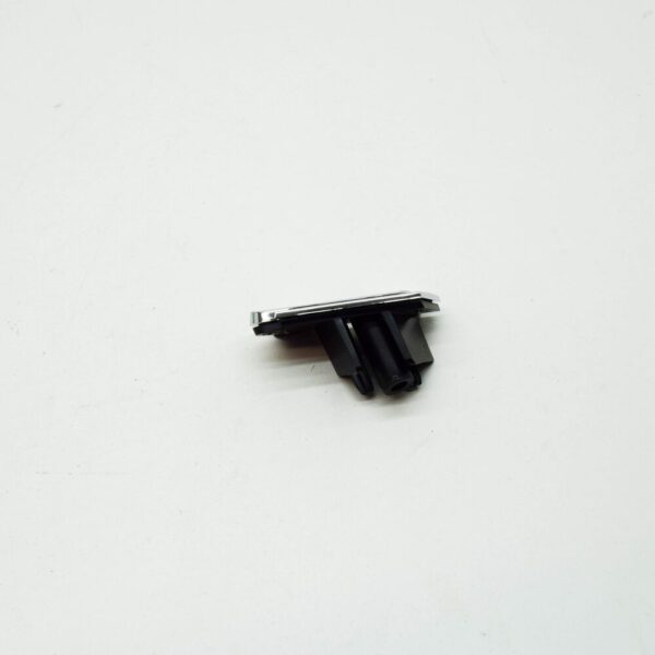 5K0853679CFXC - NEW VOLKSWAGEN GOLF MK6 FRONT GRILL R EMBLEM 5K0853679CFXC 2012 ORIGINAL