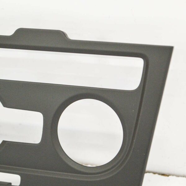 5K0858069Q1QB - NEW VOLKSWAGEN GOLF CONVERTIBLE BEZEL DISPLAY OPERATING UNIT 5K0858069Q1QB OEM