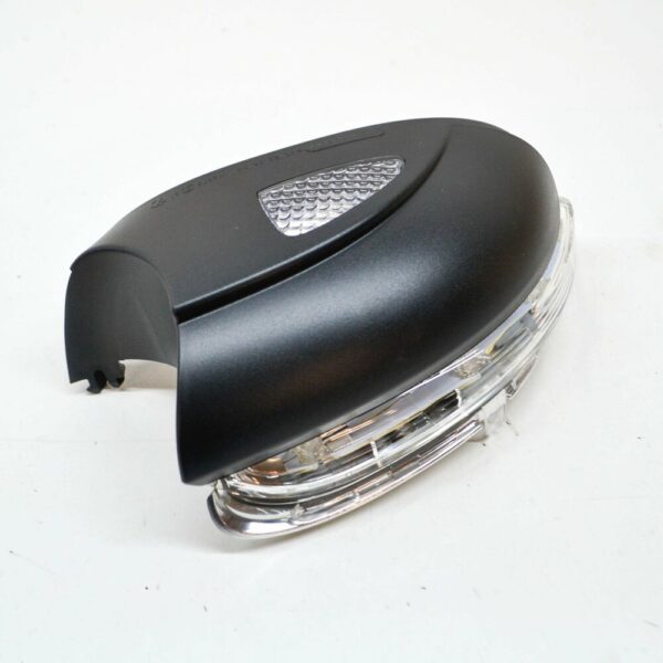 5K0949102A - NEW VW GOLF MK6 5K FRONT RIGHT DOOR MIRROR TURN INDICATOR 5K0949102A