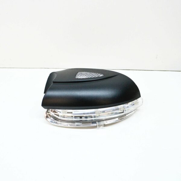 5K0949102A - NEW VW GOLF MK6 5K FRONT RIGHT DOOR MIRROR TURN INDICATOR 5K0949102A