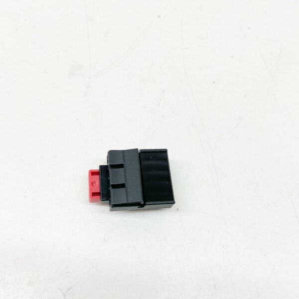 5K0972705 - NEW VW BEETLE A5 TAIL LIGHT FLAT CONTACT HOUSING 5K0972705 ORIGINAL