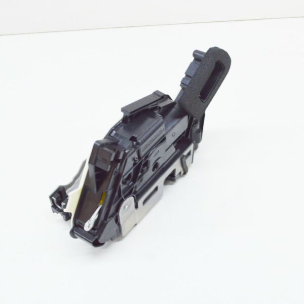 5K1837016E - NEW VOLKSWAGEN JETTA MK6 FRONT RIGHT DOOR LOCK LHD 5K1837016J