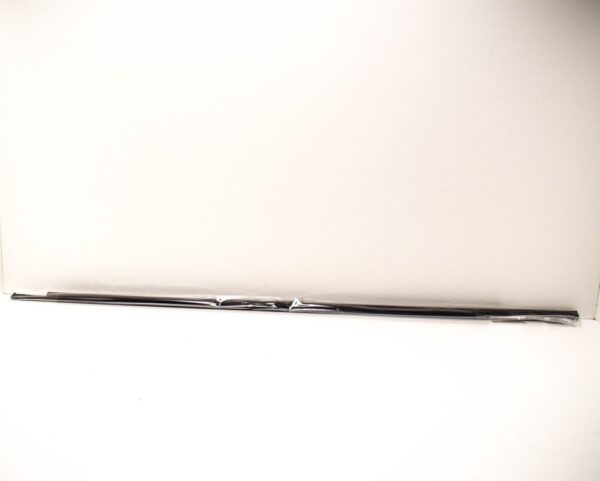 5K3837478D5AP - NEW VW GOLF MK6 FRONT RIGHT OUTER WINDOW APERTURE SEAL 5K3837478D5AP ORIGINAL