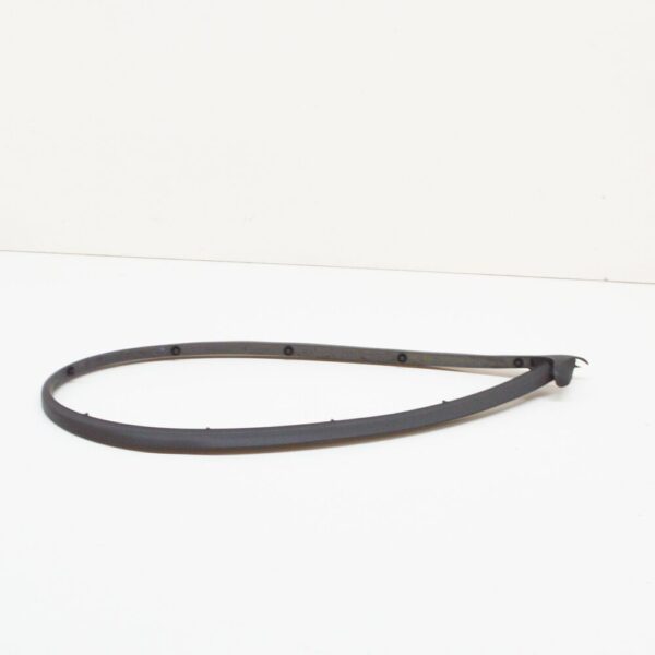 5K4837651B - NEW VW GOLF MK5 1K DOOR SEAL OUTER LEFT LOWER W'STRIP 5K4837651B ORIGINAL
