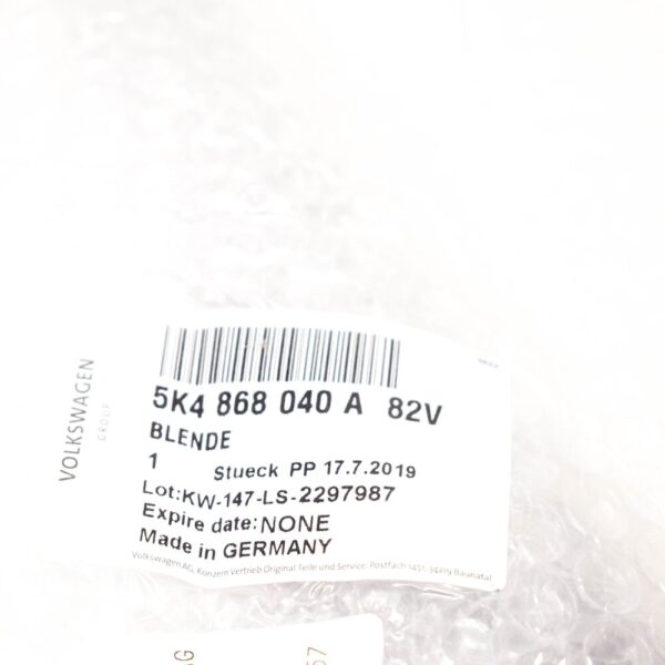 5K4868040A - Volkswagen Golf Mk6 Front Right Door Pull Handle Trim 5K4868040A82V NEW GENUINE