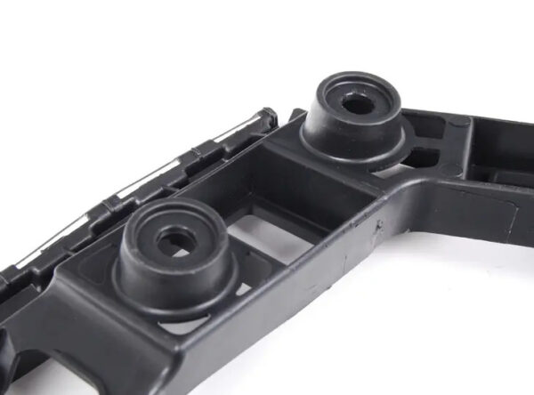 5K6807394C - NEW VOLKSWAGEN GOLF MK6 REAR BUMPER RIGHT GUIDE PROFILE 5K6807394C ORIGINAL