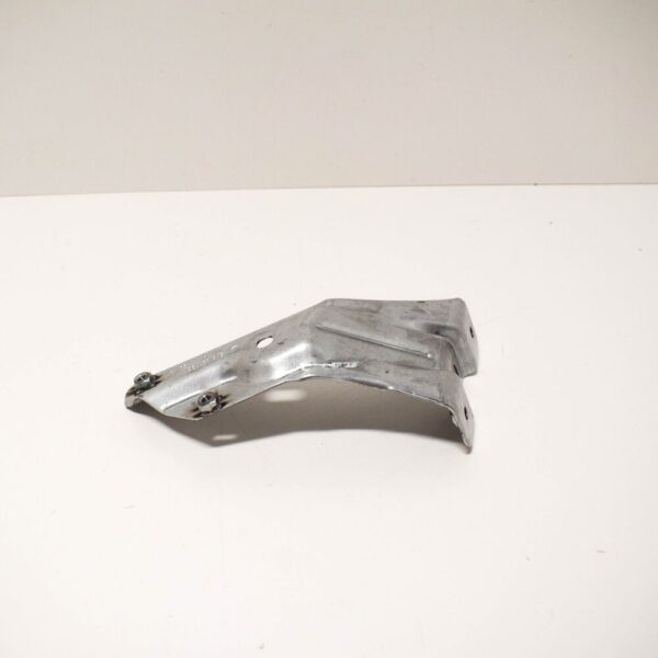 5K6821136 - Volkswagen GOLF MK6 Front Right Fender Support Bracket 5K6821136 NEW GENUINE