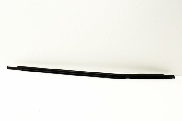 5K6839477D - OEM VW GOLF MK6 GENUINE REAR LEFT WINDOW APERTURE SEAL 5K6839477D 5AP