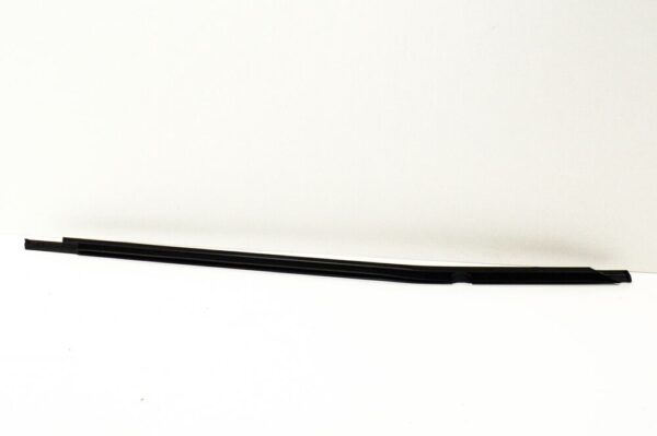5K6839477D5AP - Volkswagen Golf MK6 window opening gasket rear left 5K6839477D5AP NEW