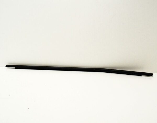 5K6839477D5AP - Volkswagen Golf MK6 window opening gasket rear left 5K6839477D5AP NEW