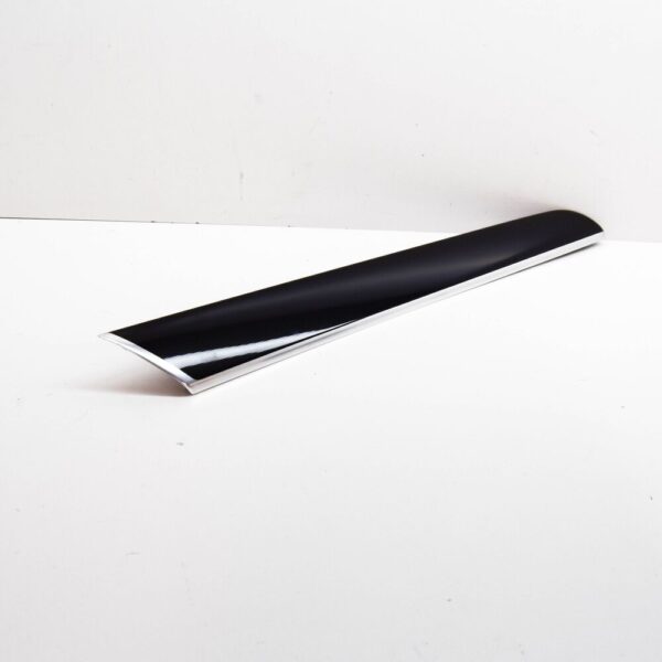 5K7867440A - VOLKSWAGEN GOLF MK6 Convertible Front Right Door Panel Trim 5K7867440AEL5 NEW GENUINE