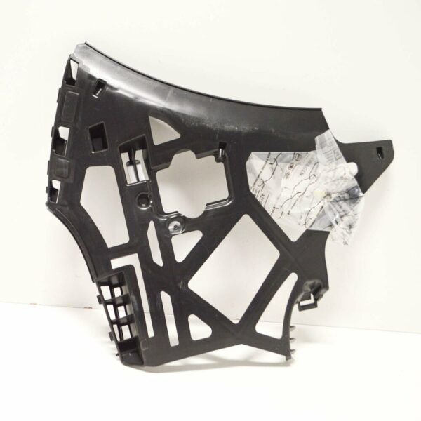 5M0807177C - NEW VOLKSWAGEN GOLF PLUS FRONT BUMPER LEFT GUIDE 5M0807177C