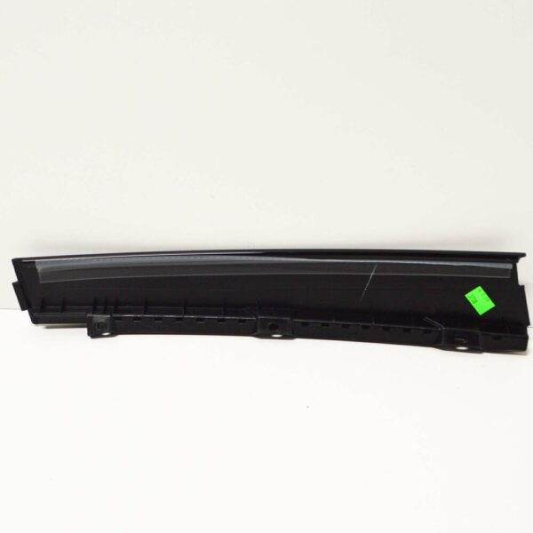 5N0837902B041 - NEW VW TIGUAN MK1 FRONT RIGHT DOOR WINDOW FRAME TRIM 5N0837902B041 OEM
