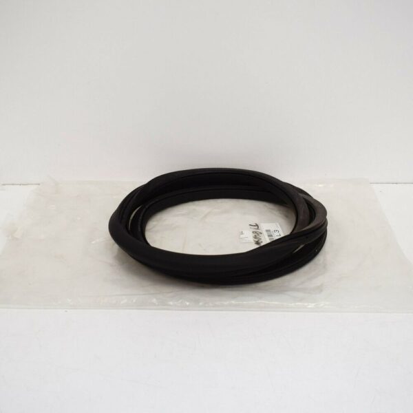 5N0867913A9B9 - NEW VW TIGUAN MK1 REAR RIGHT DOOR SEAL RUBBER 5N0867913A9B9 ORIGINAL