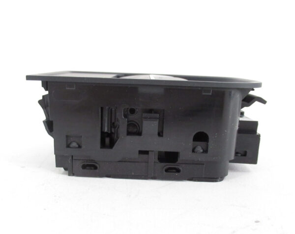 5N0927225C - NEW VW TIGUAN MK1 PARKING BRAKE RELEASE SWITCH 5N0927225CXSJ OEM