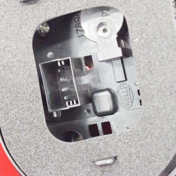 5N0945096Q - NEW VOLKSWAGEN TIGUAN 5N REAR RIGHT TAIL LIGHT  5N0945096Q