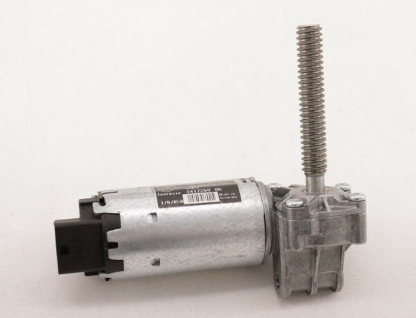 5N0959762C - NEW VOLKSWAGEN TIGUAN 5N MK1 FRONT RIGHT SEAT CONTROL MOTOR 5N0959762C ORIGINAL