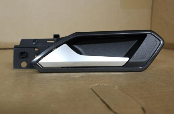 5NA839019DEVO - NEW VW TIGUAN AD REAR LEFT INNER OPENING HANDLE 5NA839019DEVO ORIGINAL