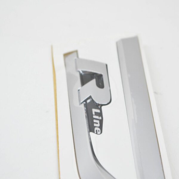 5NA853688BDPJ - VW TIGUAN AD MK2 Front Right Fender Badge 'R-Line' 5NA853688BDPJ NEW GENUINE