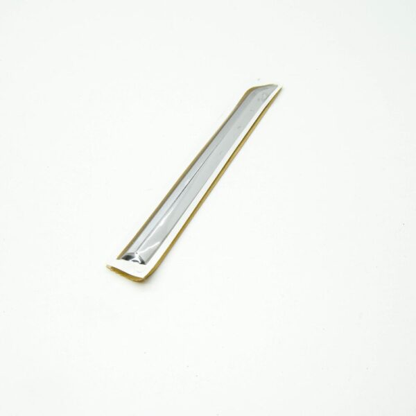 5NA853688D - VW TIGUAN AD MK2 Front Right Side Badge ""R-Line' 5NA853688D2ZZ NEW GENUINE
