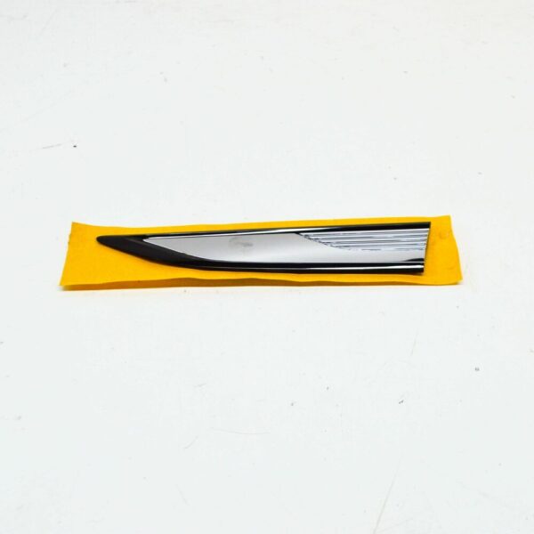 5NA853688HDPJ - NEW VW TIGUAN AD FRONT RIGHT FENDER WING EMBLEM BADGE 5NA853688HDPJ ORIGINAL