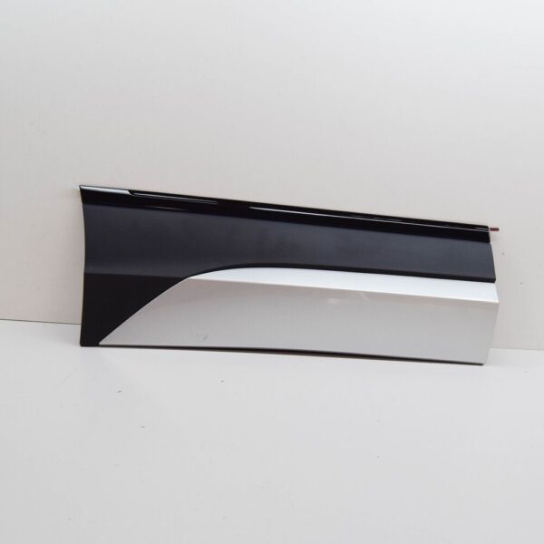 5NA854940SA7W - VW Tiguan AD1 lower trim part of the front right door 5NA854940SA7W NEW